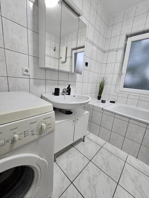M&L Wohnen 2 Apartamento Essen Exterior foto